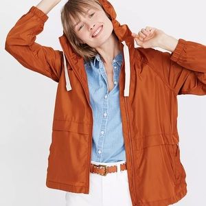 Madewell Raincheck Packable Raincoat in Warm Nutmeg